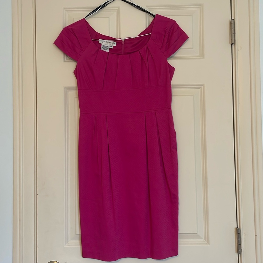 Maggy London structured pink dress. Size 6P. Like new.